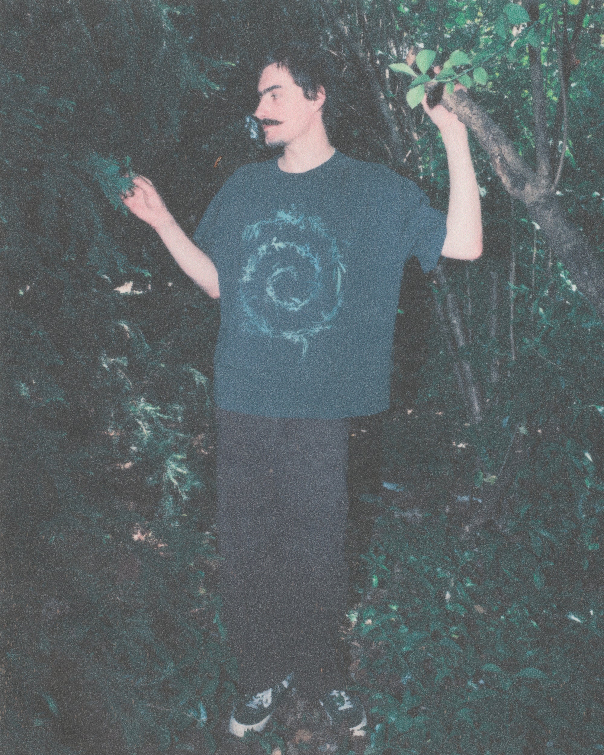 MOSSY tee