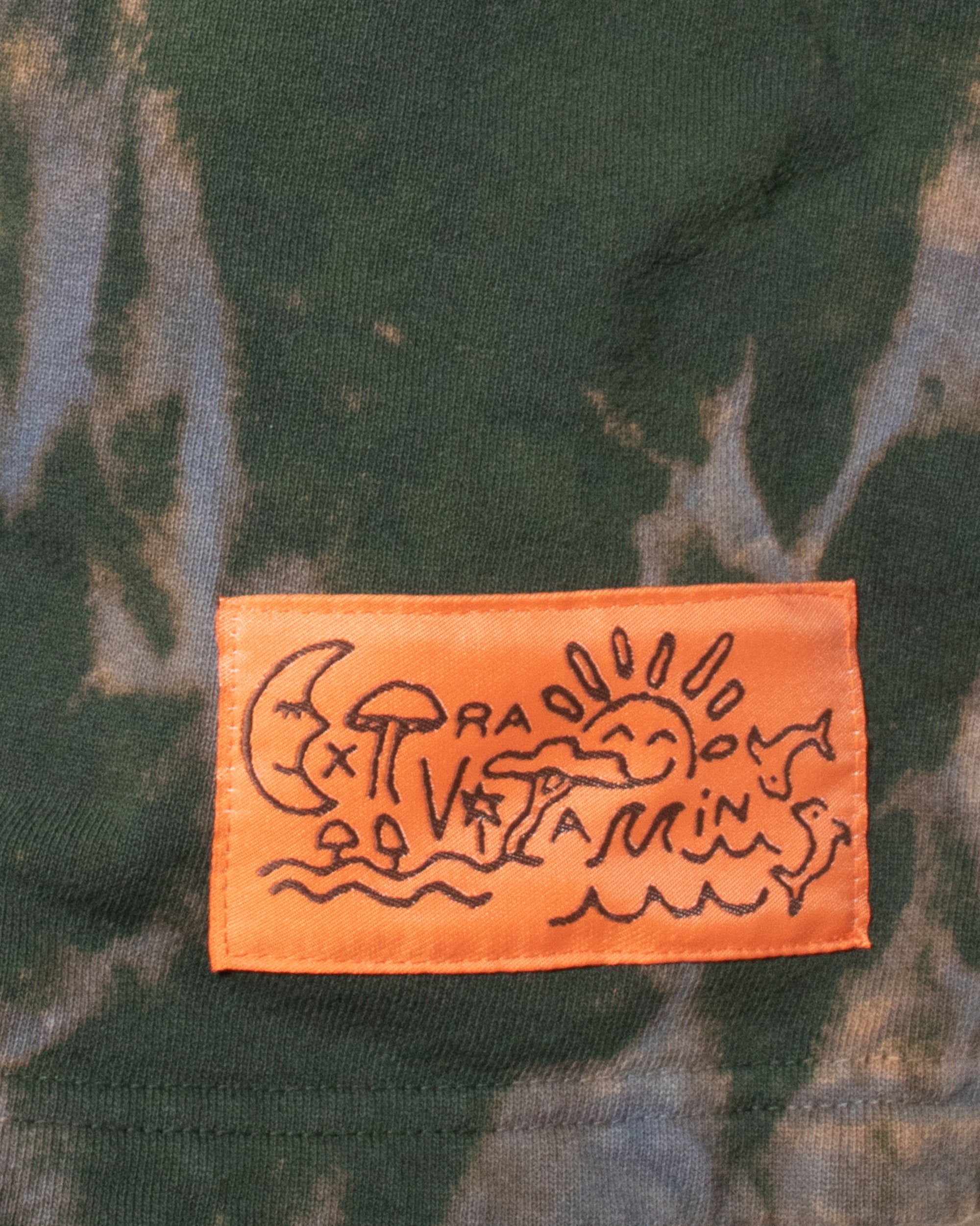 LEAFY sweatshorts