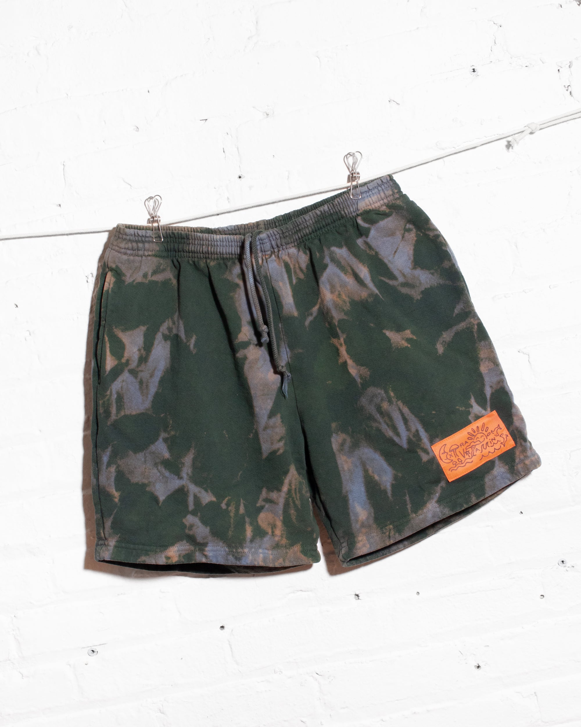 LEAFY sweatshorts
