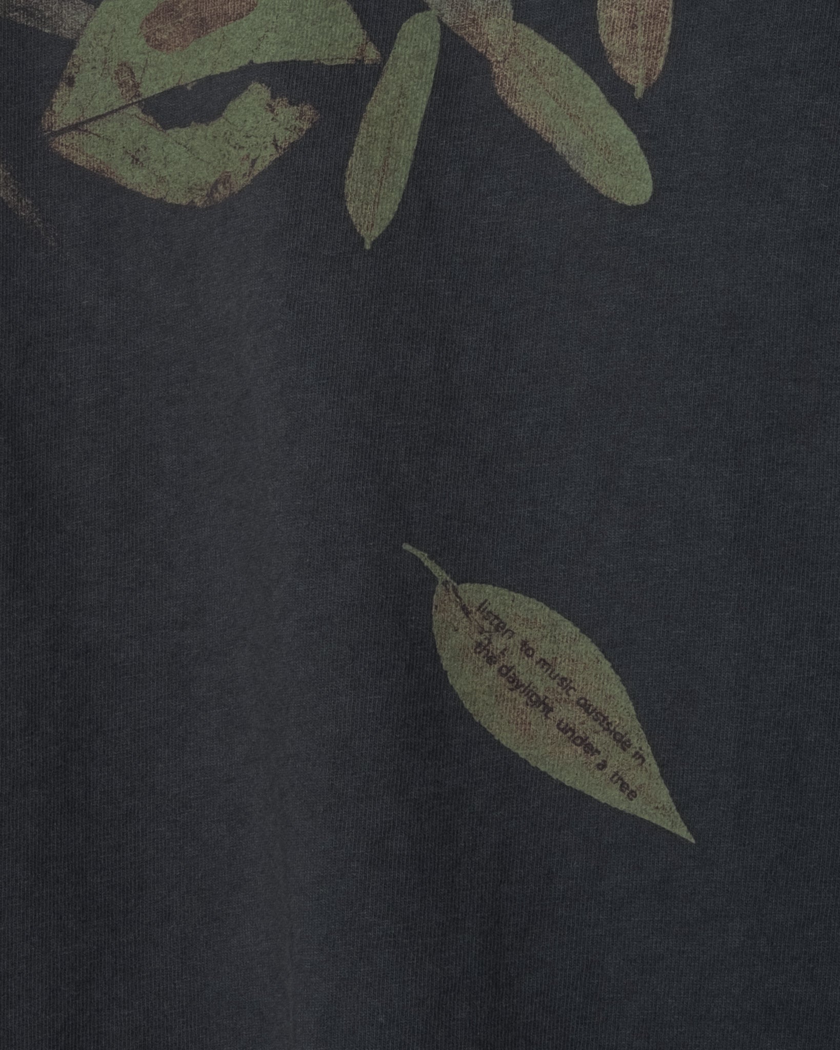 LISTEN tee