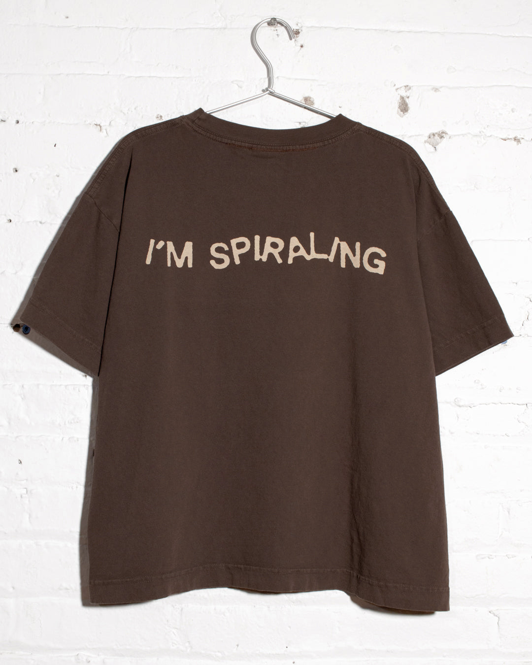 I'M SPIRALING tee