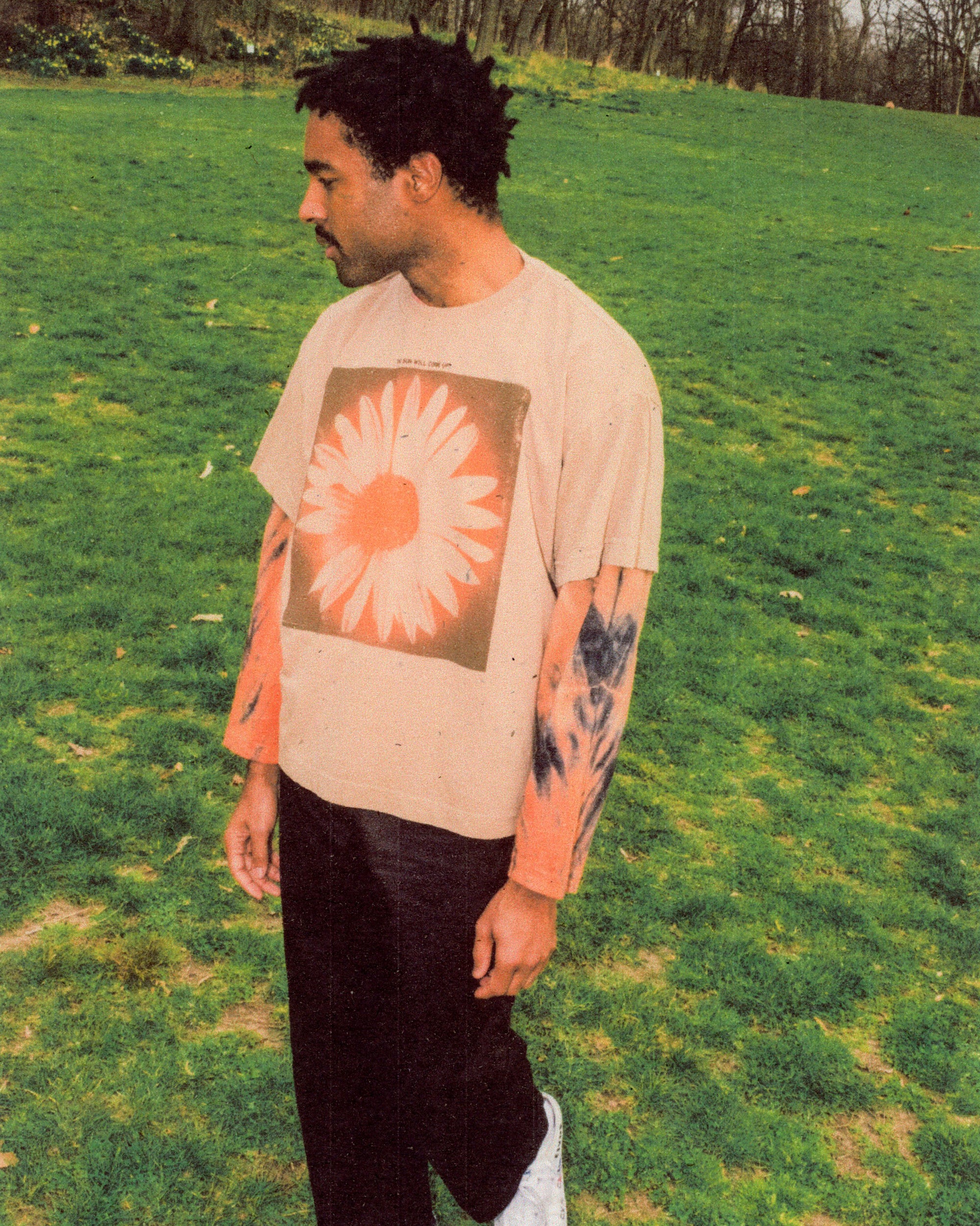 FLOWER tee - sand