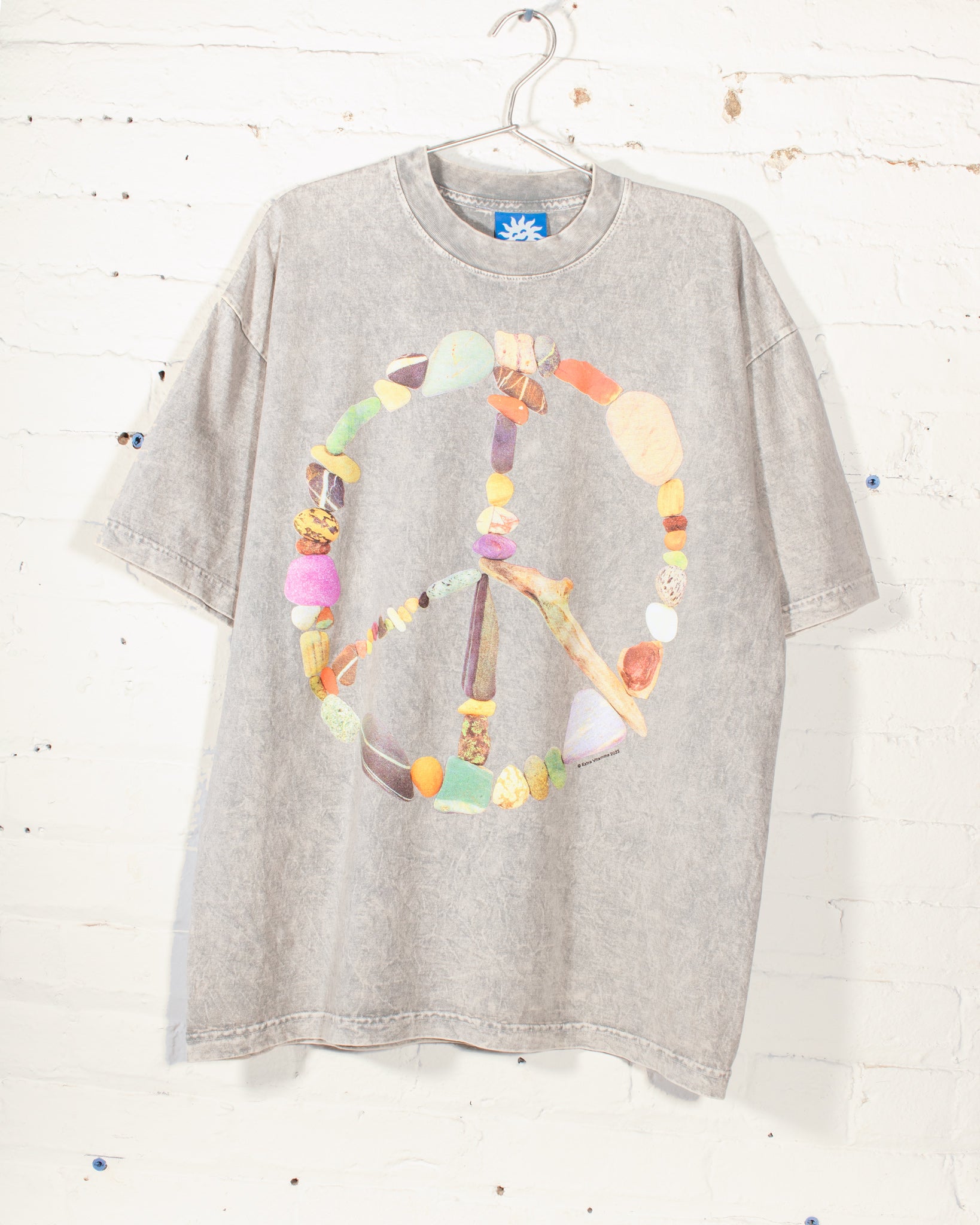 PEACE ROCKS tee